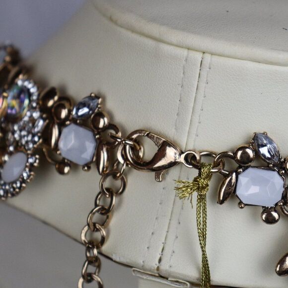 Eyecandy Crystal and Glass Necklace - Picture 5 of 7